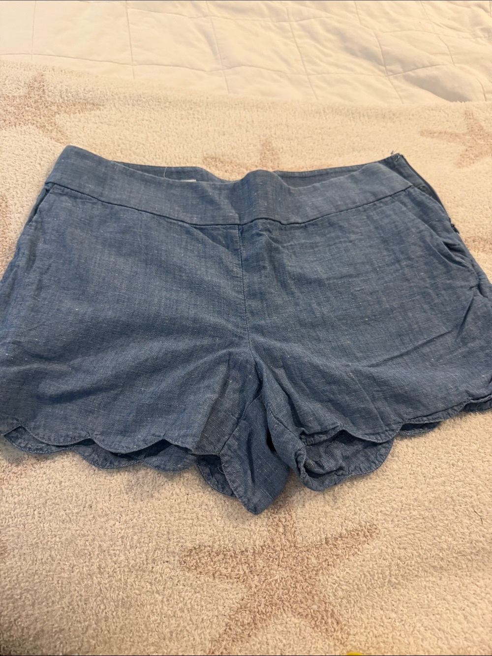 LOFT the Riviera short with  Scallop Hem Chambray Shorts - Blue